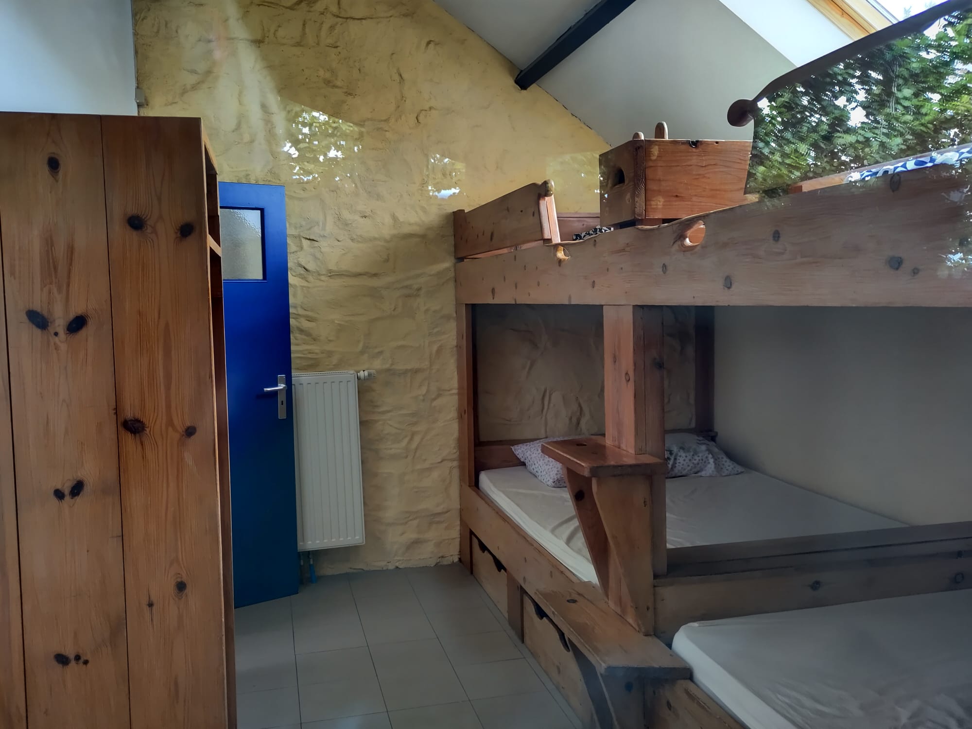 Slaapkamer 4x2 stapelbed